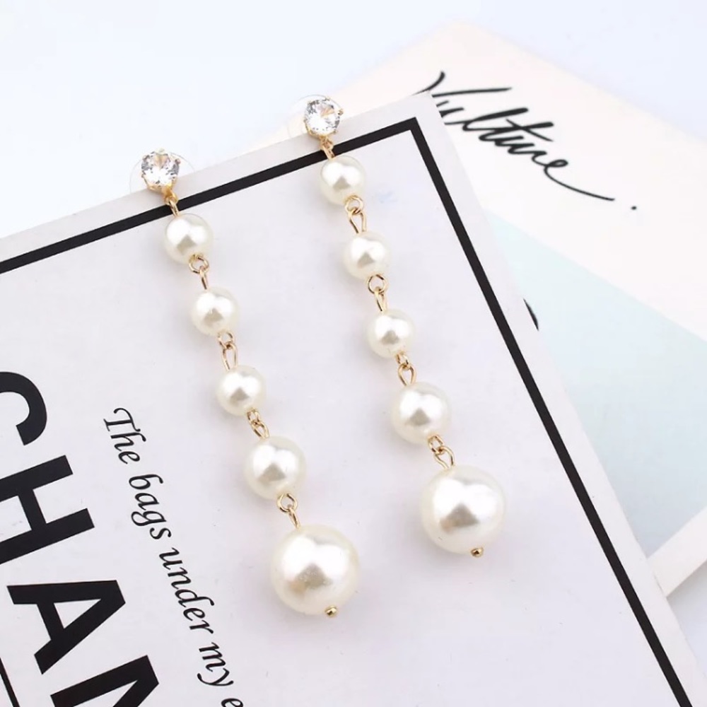 NEW 🌸🌺💎 Rhinestone & Pearl long drop Earrings
